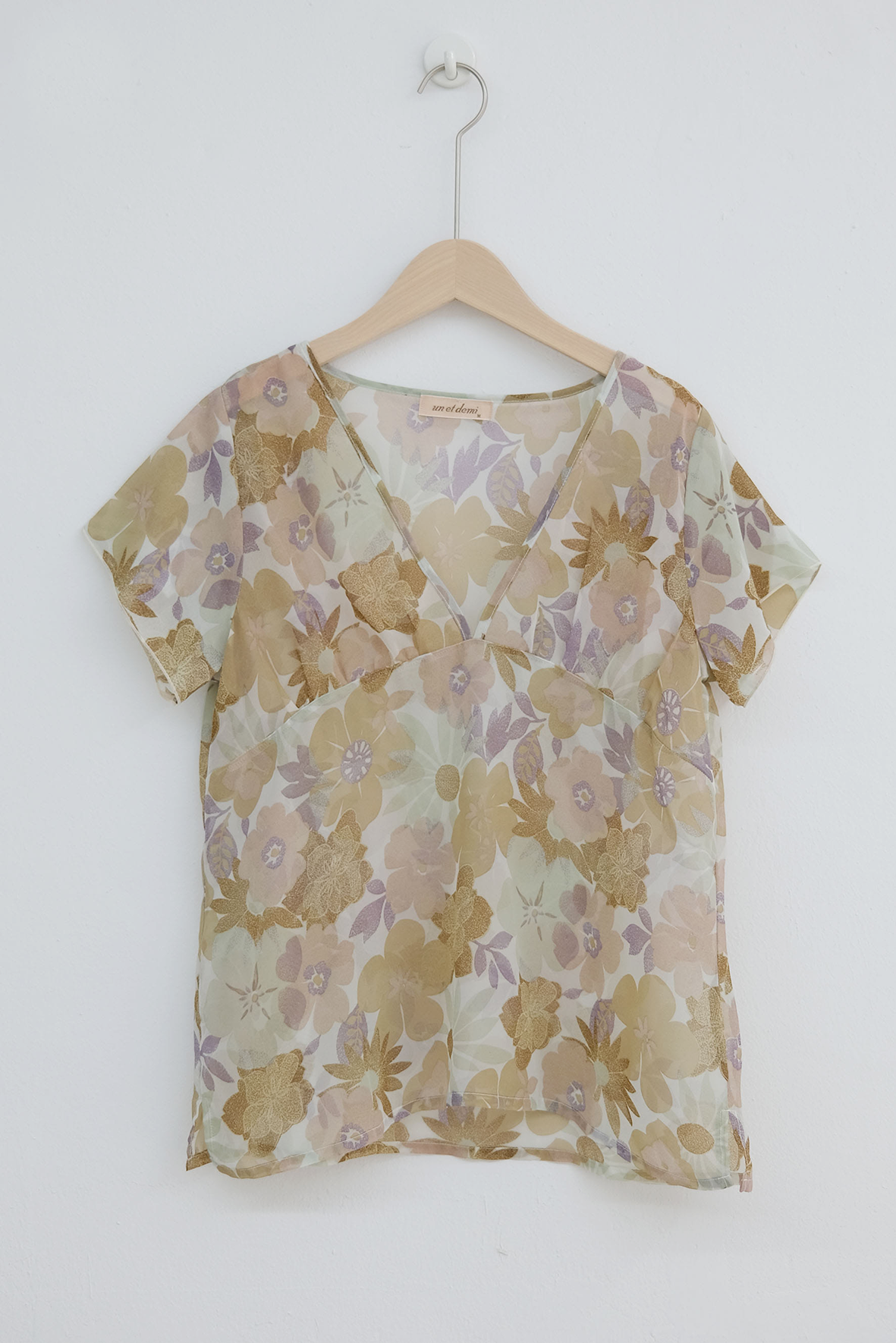 [vintage] Sheer floral blouse